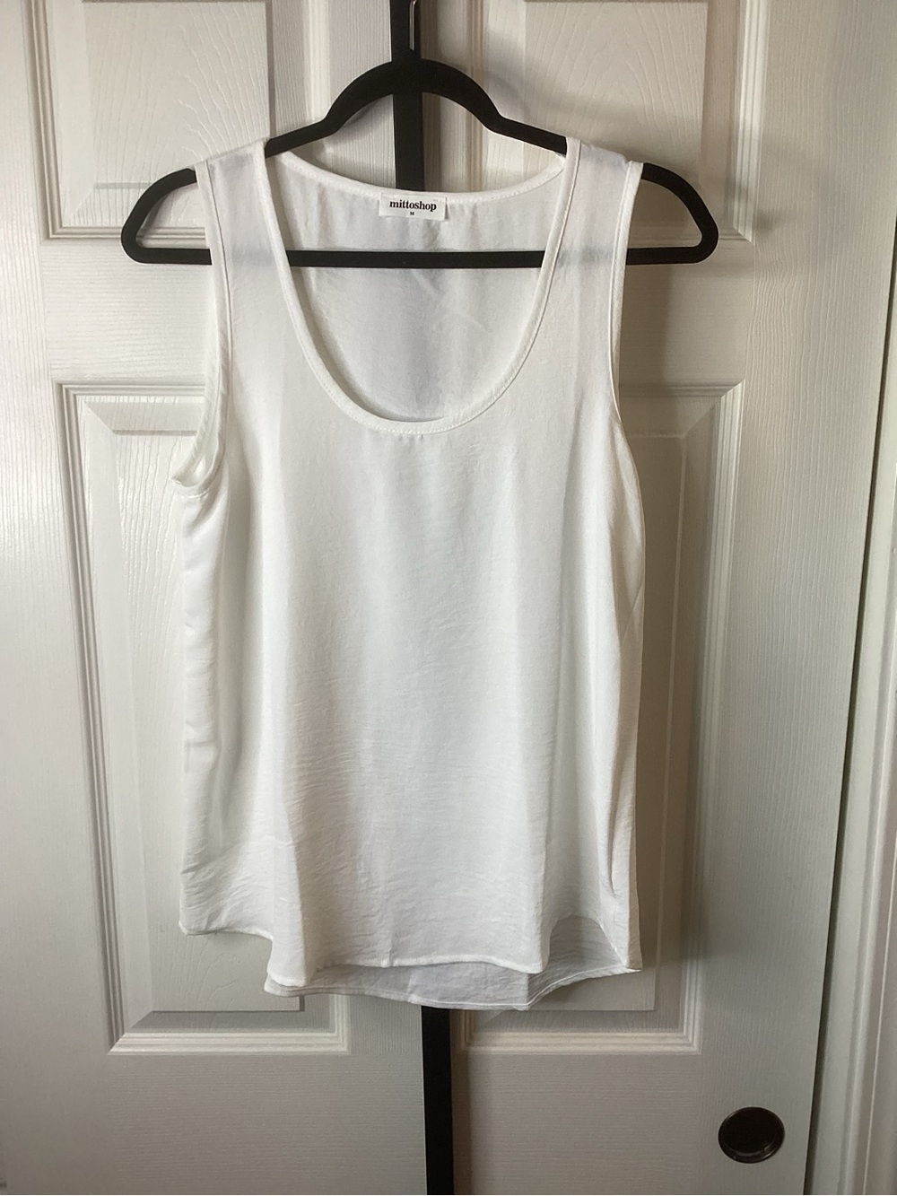 mittoshop White Scoop Neck Tank Top, size Medium, NWOT